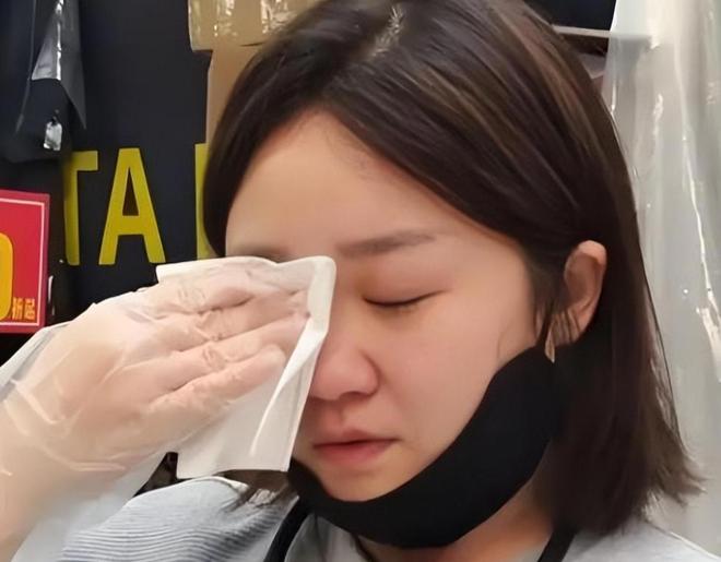 妈妈近况曝光！摆摊卖甜品想踏出重生第一步PG麻将胡了免费模拟器“重庆姐弟坠亡案”(图8)